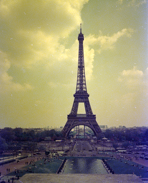PARIS - Plaubel Makina 67, Kodak Portra 400 VC exp. 